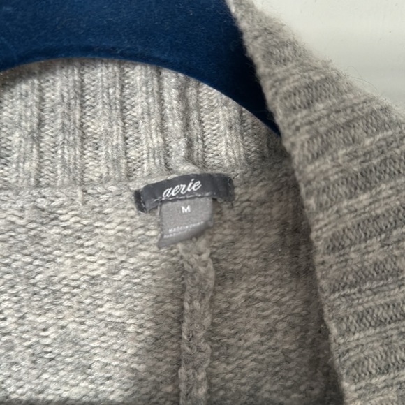 Aerie M Cardigan - Picture 2 of 2